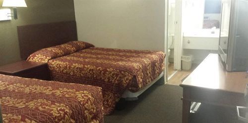 Travel Inn Шаронвилл Экстерьер фото