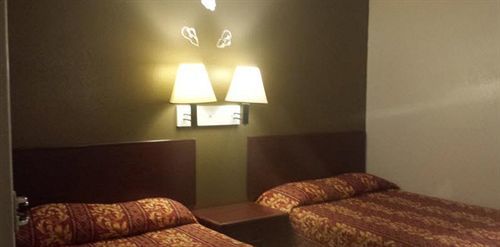 Travel Inn Шаронвилл Экстерьер фото